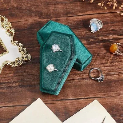 Produktbild von Famanu Ringbox aus Samt mit 2 Fächern - Gotische Schmuckaufbewahrung