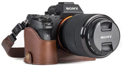 Image de MegaGear MG1124, étui de protection pour appareil photo, compatible avec Sony Alpha A7S II, A7R II, A7 II, couleur marron
