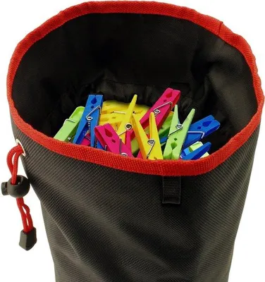 Produktbild von Ibenzoa® Wäscheklammerbeutel zum Aufhängen – wasserabweisendes Polyester, Metallkarabiner, 27 x 18 cm, 125 g, Aufbewahrung für Wäscheklammern