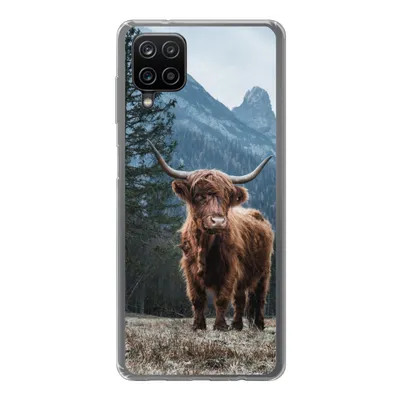 Produktbild von MuchoWow® Handyhülle Schutzhülle Hülle für Samsung Galaxy A12 Schottische Highlander - Berg - Landschaft - Bäume - Kuh - Natur Silikon Softcase Handy Hülle - Bild
