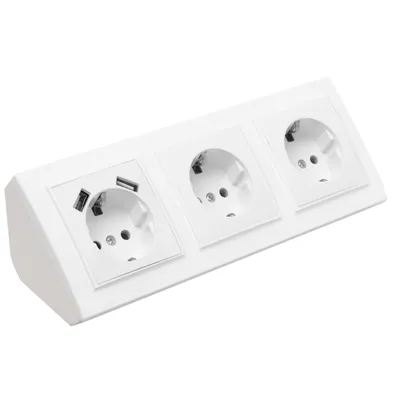 Produktbild von Ecksteckdose 3-fach Steckdose und Steckdose mit USB Steckdosenblock 45° Verteilerdose weiß.