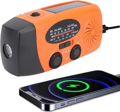 Obrázok produktu pre Ručný núdzový rádio s LED svietidlom a SOS alarmom, powerbankou s kapacitou 2000 mAh, solárnym napájaním, vhodné na kempovanie a do núdzových situácií, oranžové