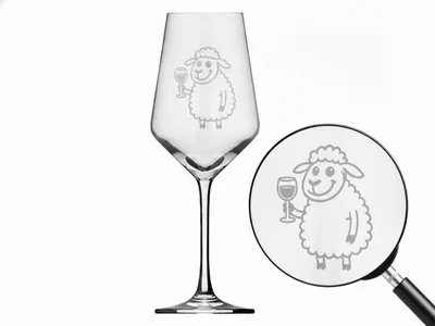 Produktbild von Exoda Weinglas Puppa Schaf Gravur 1 Stück 350ml spülmaschinenfest Geschenk