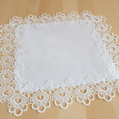 Produktbild von Tischdecke INES Spitzenbordüre Vintage weiß Polyester 60 x 60 cm