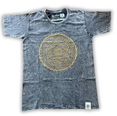 Imagen del producto de Camiseta Nomad Sari Pequeña - Mandala - Gris oscuro