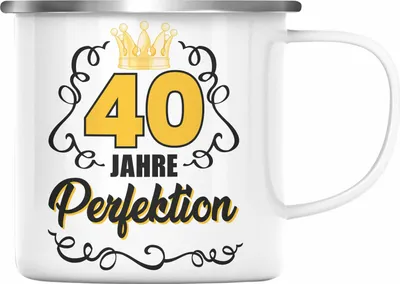 Produktbild von Trendation - 40. Geburtstag Frauen Emaille Tasse Geschenk Geschenkidee 40er Geburtstag Spruch Perfektion (Silber)