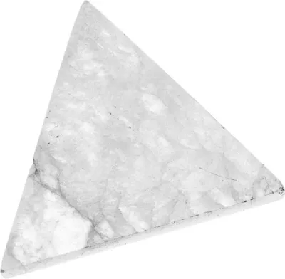 Produktbild von Selenit Dreieck Platte 7x8cm – Kleine Platte für Edelsteine und Meditation