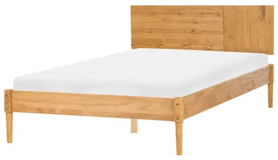 Produktbild von BELIANI Bett Hellbraun Kiefernholz mit Lattenrost 140x200 cm hohes Kopfteil Lamellenoptik ohne Fußteil Skandi Design Bettrahmen Holzbett Doppelbett