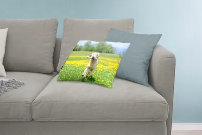 Produktbild von MuchoWow® Zierkissen Sofakissen Wohnzimmer Dekokissen 60x40 cm Golden Retriever mit einem Zweig im Maul zwischen gelben Blumen - Kopfkissen - Polster mit Foto