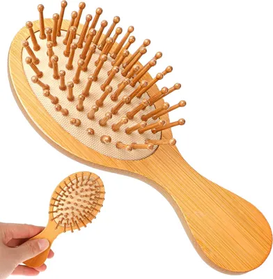 Image de Petite brosse en bambou pour la croissance des cheveux et le massage du cuir chevelu