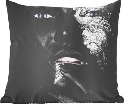 Produktbild von MuchoWow® Zierkissen Sofakissen Wohnzimmer Dekokissen 60x60 cm Frau - Silber - Schwarz - Sitzfläche - Foto Polster