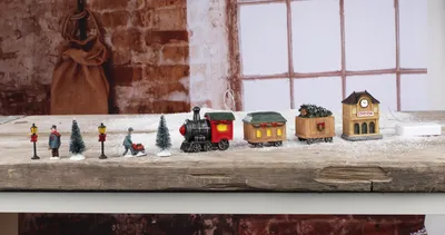 Produktbild von LED Weihnachtszug - ca. 30 x 4,5 x 10,5 cm - warmweiß beleuchtet