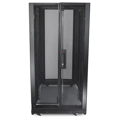 Obrázok produktu pre APC NetShelter SX 24U 600mm x 1070mm Deep Enclosure, Voľne stojací rack, 24U, 1360,78 kg, Zámok, Nastaviteľné nohy, Otočné kolieska