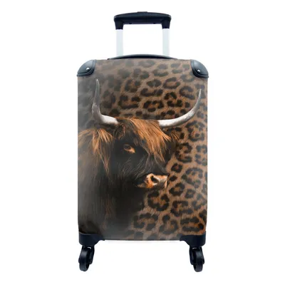 Produktbild von MuchoWow® Koffer Handgepäck Trolley Rollkoffer Kleine Reisekoffer mit 4 Rollen - Schottischer Highlander - Kuh - Panther - Cabin Size < 55x40x23 cm & 55x40x20 cm - Fotokoffer - Kabinenkoffer - Boardgepäck - Reise-Box - Reisekoffer - Reisegepäck - Koffer mit Bild - Trolley für Kinder