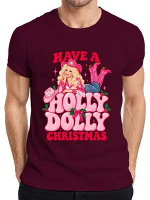 Immagine prodotto di Maglietta da uomo, stile country, con scritta "Have A Holly Dolly Christmas", decorata con immagini di una cowgirl rosa e di Dolly Parton, colore bordeaux, taglia 3XL