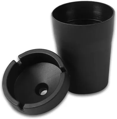 Immagine prodotto di Posacenere per auto, in plastica con coperchio, di dimensioni compatte, adatto sia per l'interno che per l'esterno
