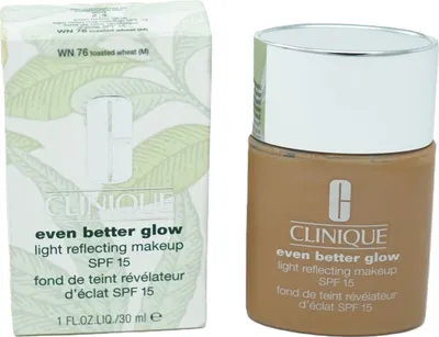 Produktbild von Clinique Even Better Glow Light Reflecting Makeup SPF 15, Flasche, Creme, Mischhaut, ölige Haut, Schutz, Glanz, Glättend, Mittel, Warm