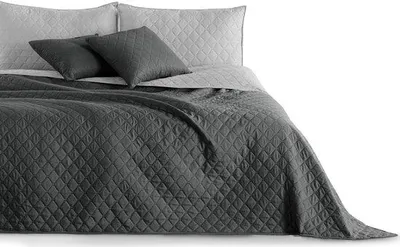 Produktbild von Unyqoos® Doppelseitige Tagesdecke 170 x 210 cm – geometrisch gesteppter Bettüberwurf aus 100% Polyester, waschbar 30 °C, auch als Sofa- & Picknickdecke