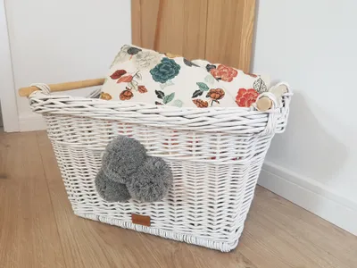 Obrázek produktu pro WikliBOX - Koš na hračky/prádlo Toyi bílý s bambulkami