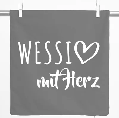 Produktbild von Huuraa Kissenbezug Wessi mit Herz 40x40cm Steel Grey Baumwolle Dekokissenbezug Geschenkidee
