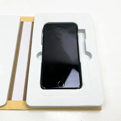 Produktbild von Apple iPhone 7, 128 GB Smartphone, 11,9 cm (4,7 Zoll) LCD 1334 × 750 cm, Diamantschwarz