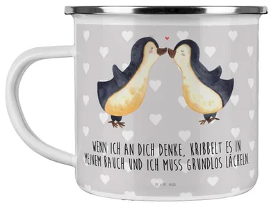Produktbild von Mr. & Mrs. Panda Teetasse Pinguine Kuss - Grau Pastell - Geschenk, Mitbringsel, Freundin, reisetasse, becher emaille, Kaffeepott, Hochzeitstag, für Partner, Pott, Haferl
