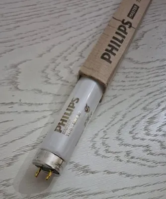 Produktbild von Philips TL-D 18 W 827 Leuchtstofflampe Leuchtstoffröhre extra warm weiß Interna