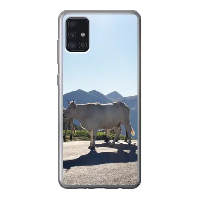 Produktbild von MuchoWow® Handyhülle Schutzhülle Hülle für Samsung Galaxy A52 5G Schottische Highlander - Licht - Berge - Natur Silikon Softcase Handy Hülle - Umschlag