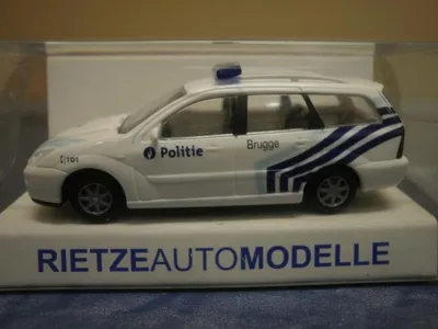 Produktbild von Rietze PKW Ford Focus Politie