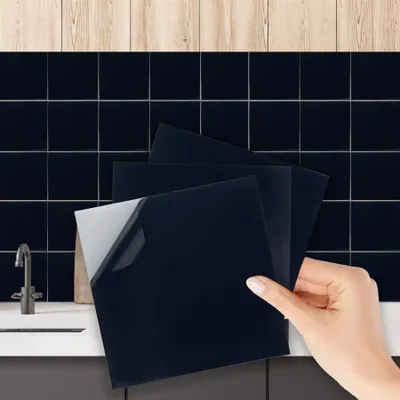 Produktbild von WALPLUS 50 Pcs Schwarz Vinyl Fliese Aufkleber 15x15 Wasserdicht Selbstklebend Küche Splashback Einfach abziehen und kleben Fliesen Küche Hitzebeständig Mosaikfliesen Selbstklebend für Haus Aufkleber