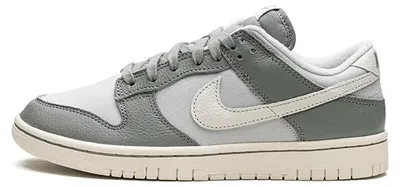 Productafbeelding van Nike Dunk Low Mica Green - Size 41