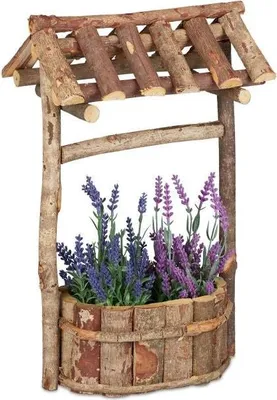 Produktbild von Garten mit Holzbrunnen