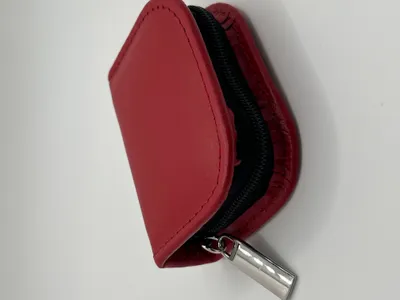 Produktbild von Hausapotheke 10 Globuli Gläser Leder (ohne Gläser) | Mini | OMEO® rot