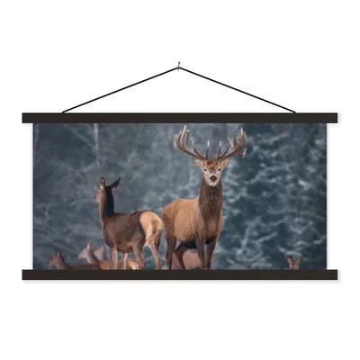 Produktbild von MuchoWow® Textilposter Waldtiere - Hirsche - Landschaft - Winter - Schnee - Natur 150x75 cm mit schwarzem Rahmen - Posterleiste