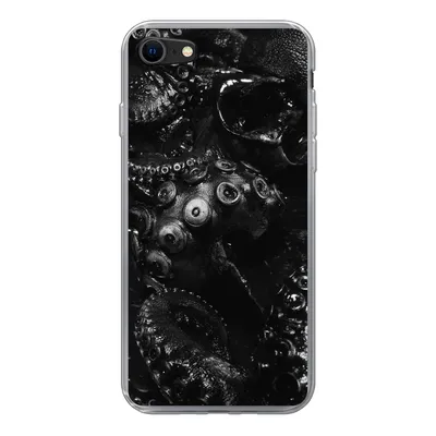 Produktbild von MuchoWow® Handyhülle Schutzhülle Hülle für iPhone SE 2022 Nahaufnahme Oktopus auf schwarzem Hintergrund in schwarz und weiß Silikon Softcase Handy Hülle - Schutzhülle