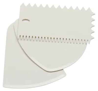 Imagen del producto de KAISER Inspiration 17, juego de tres espátulas para nivelar masas, color blanco