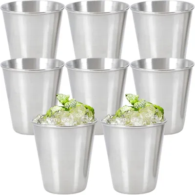 Immagine prodotto di Bicchieri in acciaio inossidabile, set da 8 pezzi, capacità 70 ml, impilabili, ideali per campeggio e picnic