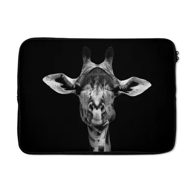Produktbild von MuchoWow® Laptop Hülle 14 ZollGiraffe - Tiere - Porträt - Schwarz Laptoptasche - Laptoptasche - Stoßsicher - Schutzhaube