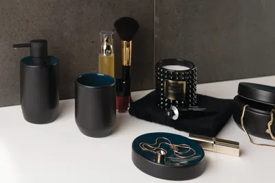 Zdjęcie produktu dla Dozownik mydła w płynie Spirella "Jaro" z pompką ze stali nierdzewnej Dozownik mydła w płynie porcelanowy 300ml Trwały i wytrzymały Czarny
