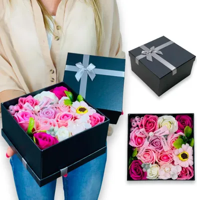 Produktbild von Rosa Seifenblumen im quadratischen Flowerbox