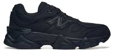 Imagen del producto de New Balance 9060 Triple Black (talla para jóvenes) - Talla europea 39