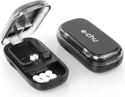 Immagine prodotto di Divisore per pillole Tagliapillole Per compresse piccole e grandi Cuscinetto in silicone 2 in 1 Nero
