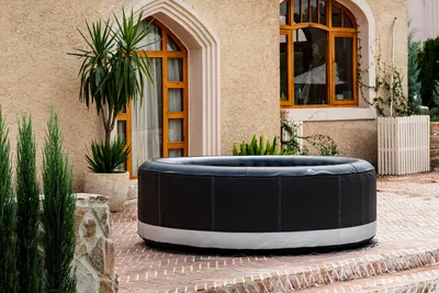 Produktbild von MSpa Whirlpool Premium CAMARO P-CA063 neustes Modell Outdoor Pool XXL 6 Personen inkl. Ozon / 138 Luftdüsen inkl. LED