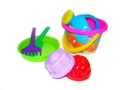 Produktbild von Polesie Sandspielzeug Set 0658 Eimer Schaufel Gießkanne Förmchen Rechen 6-teilig bunt
