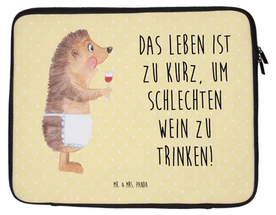 Produktbild von Mr. & Mrs. Panda Laptop Tasche Igel Wein 33 x 42 cm - Gelb Pastell - Geschenk, Lustige Sprüche, Hülle, Weinliebhaber, Laptophülle, Weißwein, Weinglas, Schutzhülle, Spruch