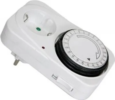 Produktbild von Goobay Analoge Zeitschaltuhr 15-Minutentakt, Weiß - präzise und einfache Steuerung von elektronischen Geräten
