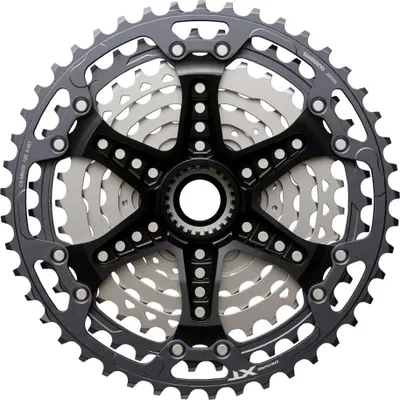 Produktbild von Shimano Cs-m8200 Deore Xt Hyperglide+ Kassette Silber 12s / 10-51t Silber 12s