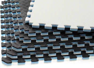 Produktbild von 6 Stück Sportmatte Steckmatte schwarz-weiß 61,3*61,3*1,9cm, Härtegrad 30-35, inkl. 12 Randstücke, Gesamtfläche: ca. 177,5*120,5cm, 2.14m²