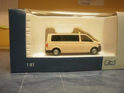 Produktbild von Rietze VW T6.1 Bus Taxi 32056
