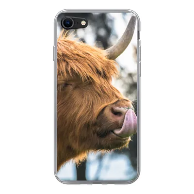 Produktbild von MuchoWow® Handyhülle Schutzhülle Hülle für iPhone 7 Schottischer Highlander - Nase - Baum Silikon Softcase Handy Hülle - Kartenhalter